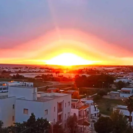 Sea View Panoramic Penthouse * ポルト・チェザーレオ