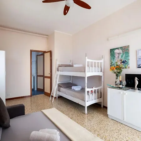 別荘 Sea View Panoramic Penthouse ポルト・チェザーレオ